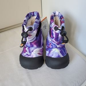 NWT BOGS Toddler Snow Boots Size 5